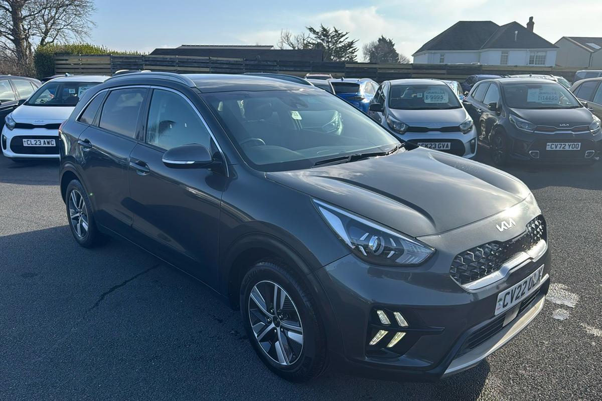 Main listing image - Kia Niro