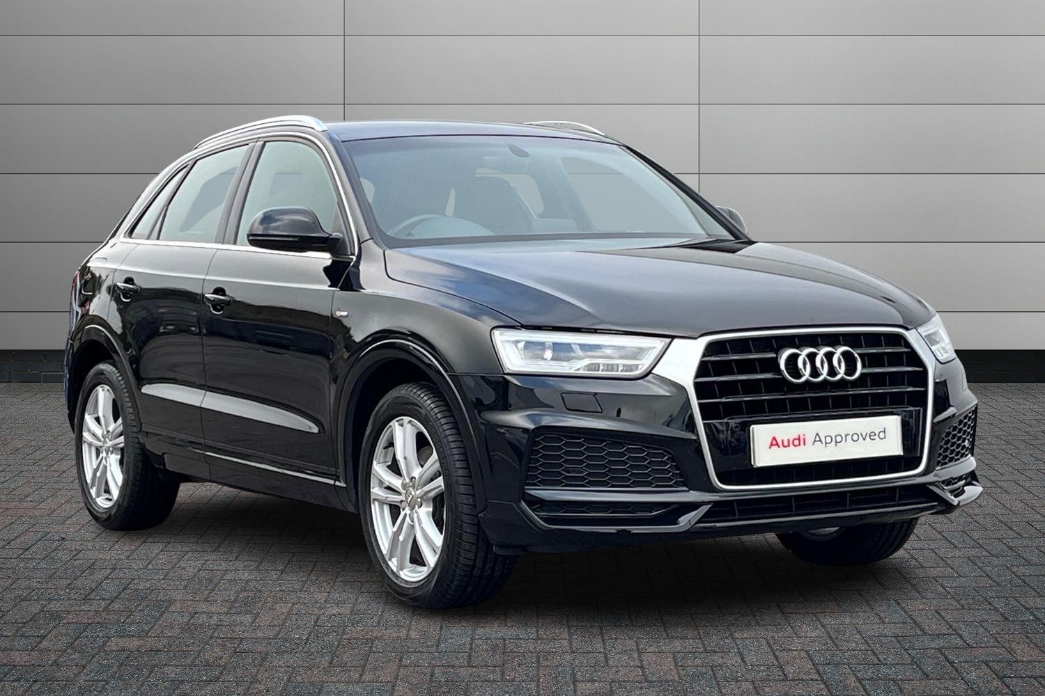 Main listing image - Audi Q3