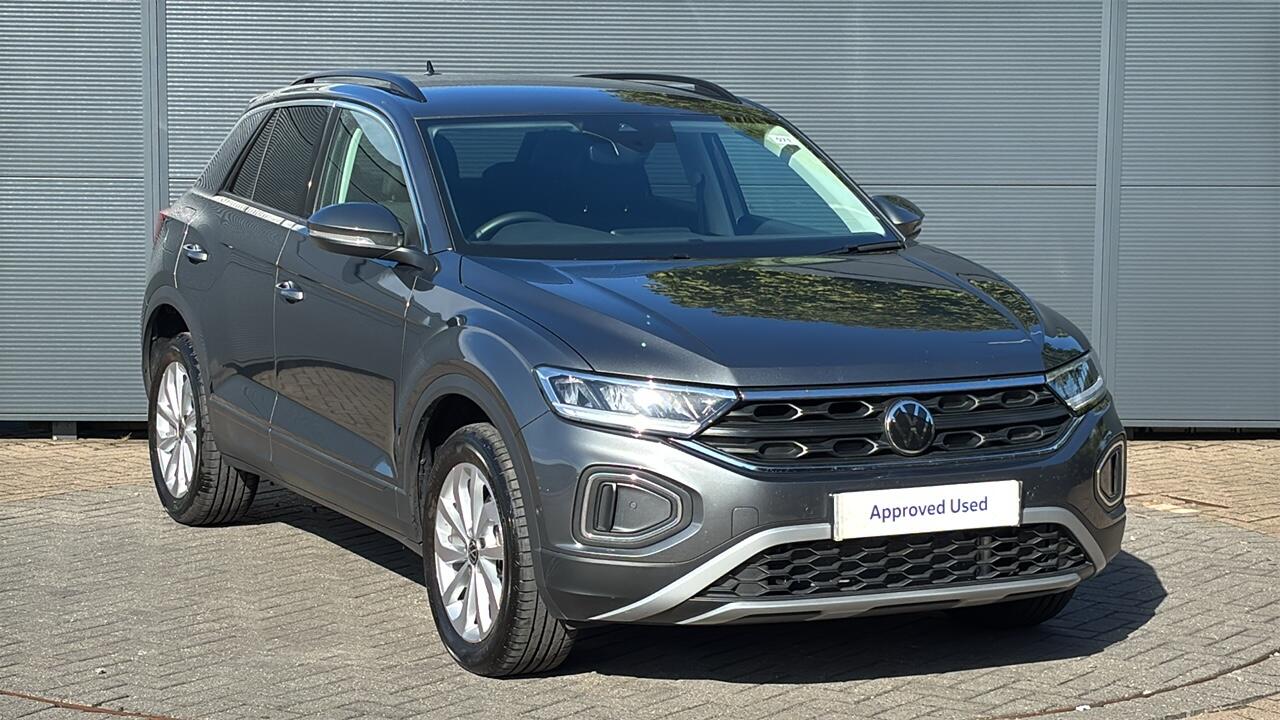 Main listing image - Volkswagen T-Roc