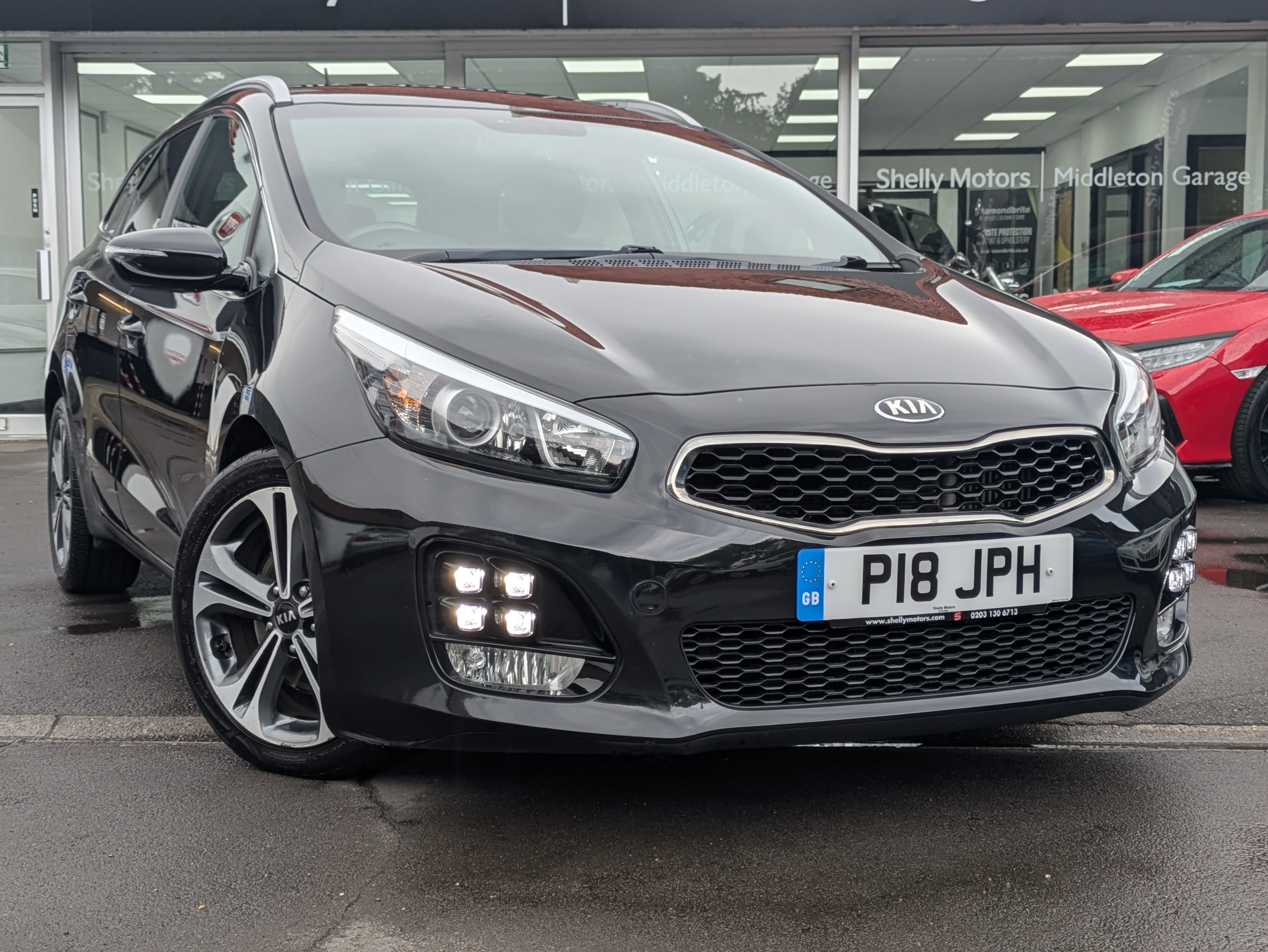Main listing image - Kia Ceed SW