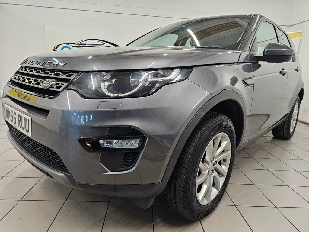 Main listing image - Land Rover Discovery Sport