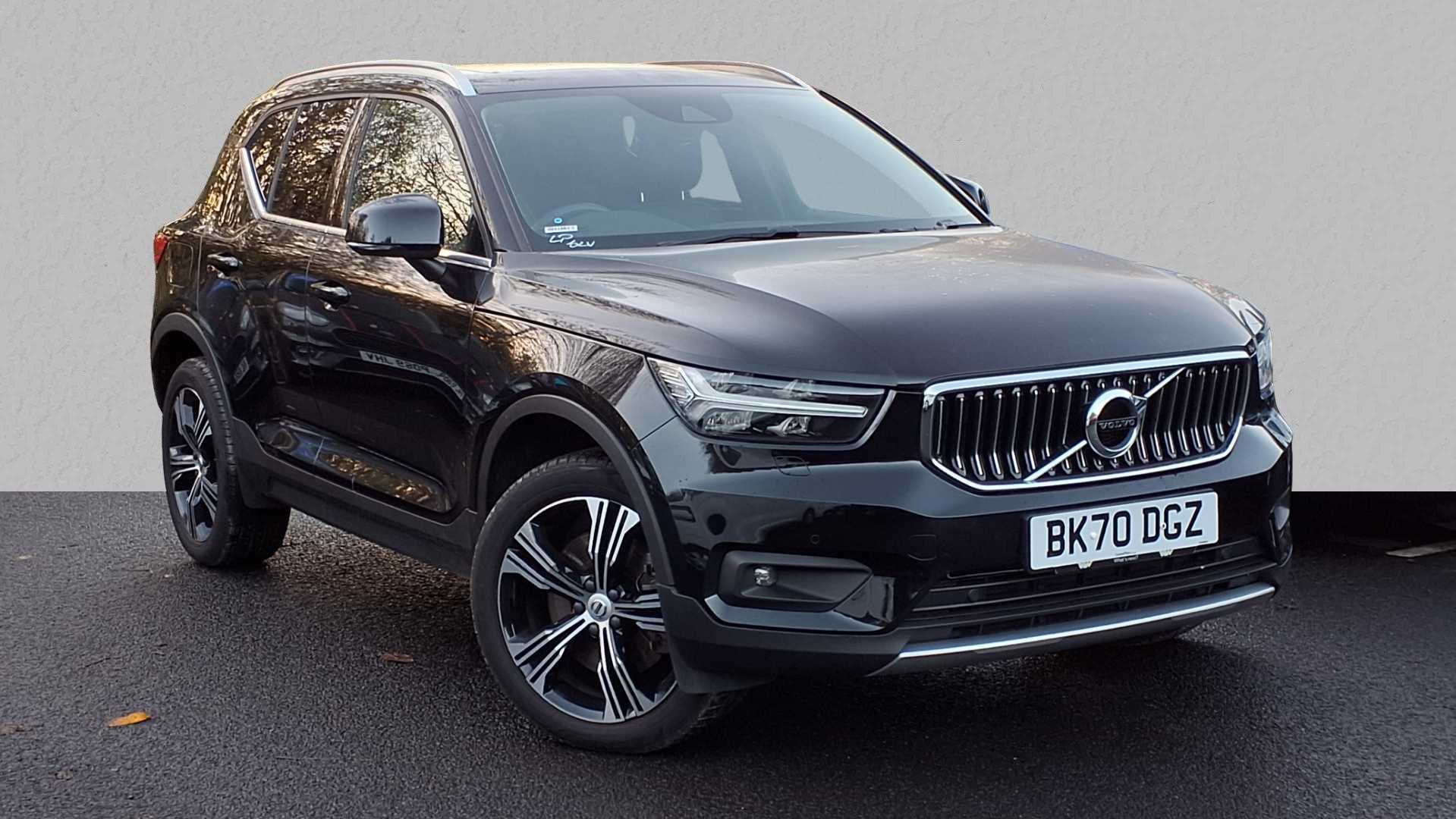 Main listing image - Volvo XC40 Recharge