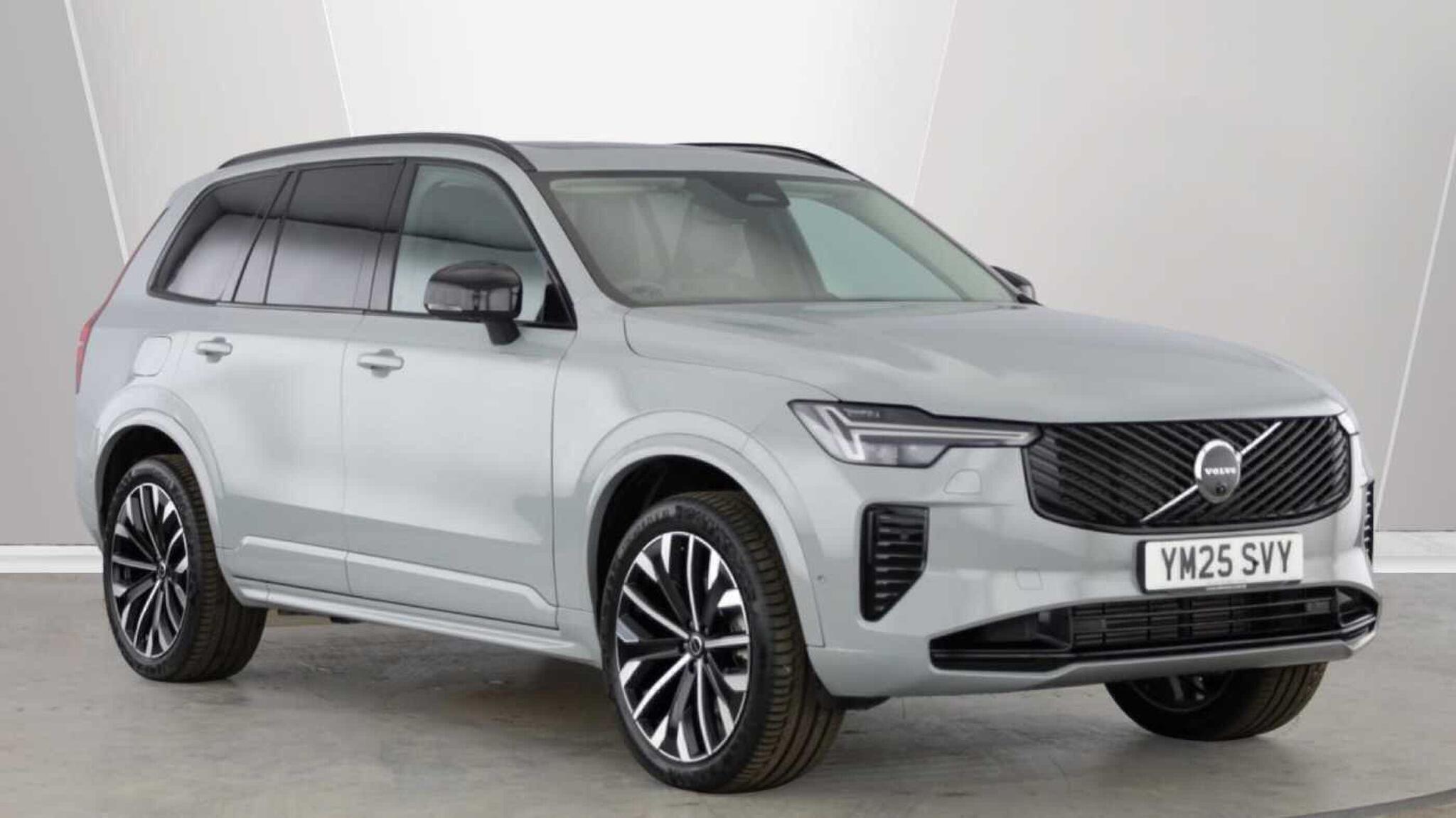 Main listing image - Volvo XC90