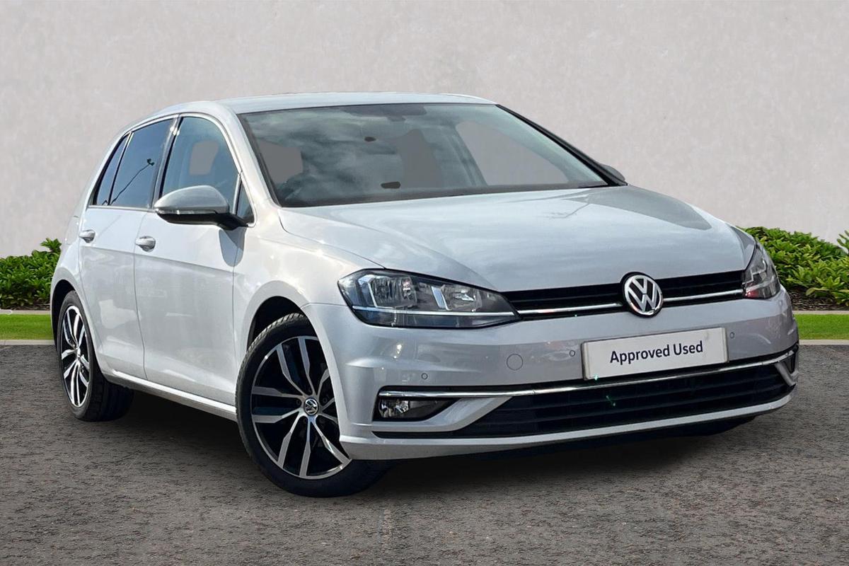 Main listing image - Volkswagen Golf