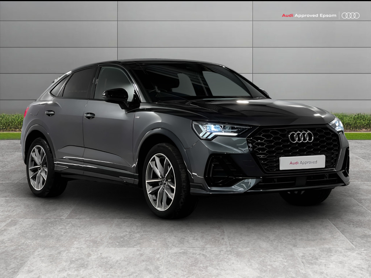 Main listing image - Audi Q3