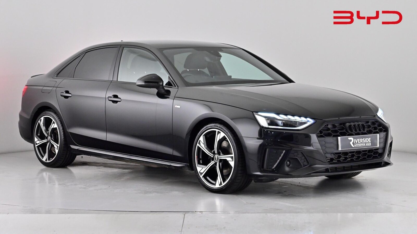 Main listing image - Audi A4