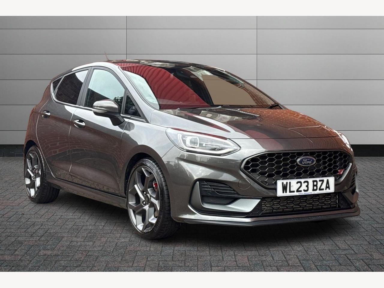 Main listing image - Ford Fiesta ST