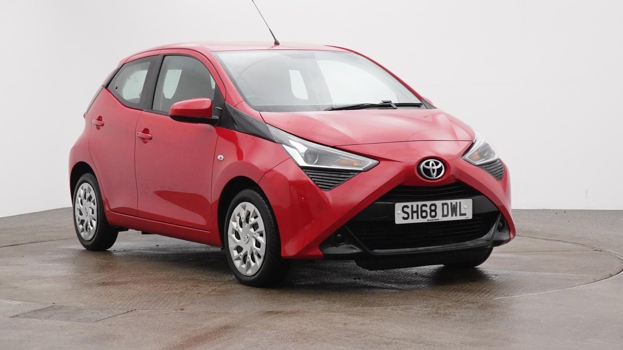 Main listing image - Toyota Aygo