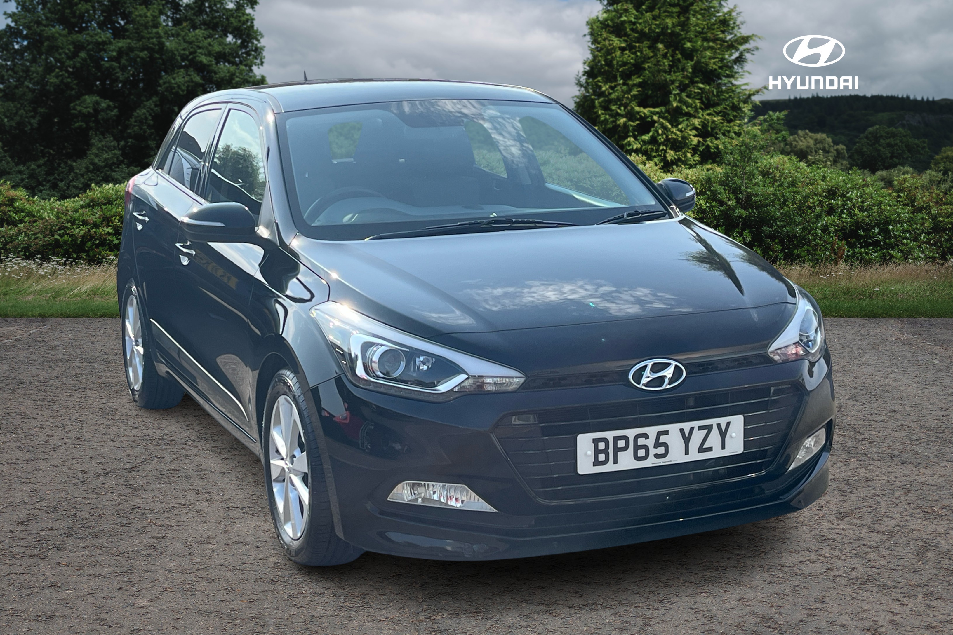 Main listing image - Hyundai i20