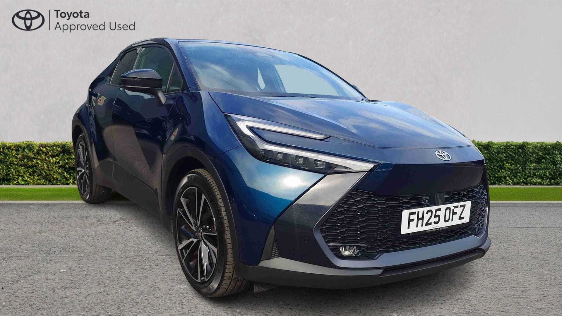 Main listing image - Toyota C-HR