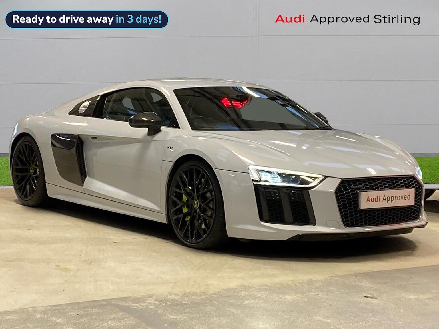 Main listing image - Audi R8