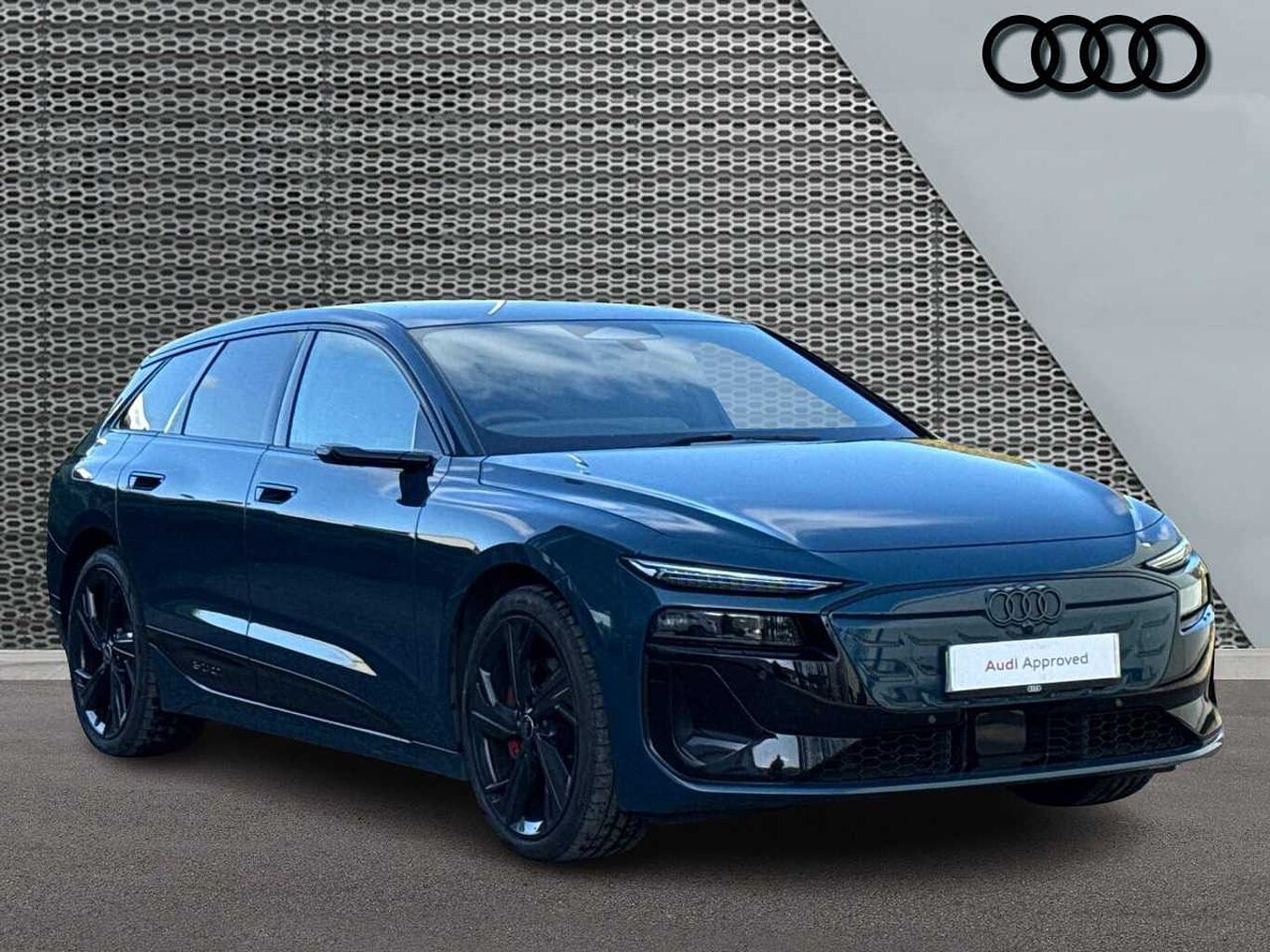 Main listing image - Audi e-tron