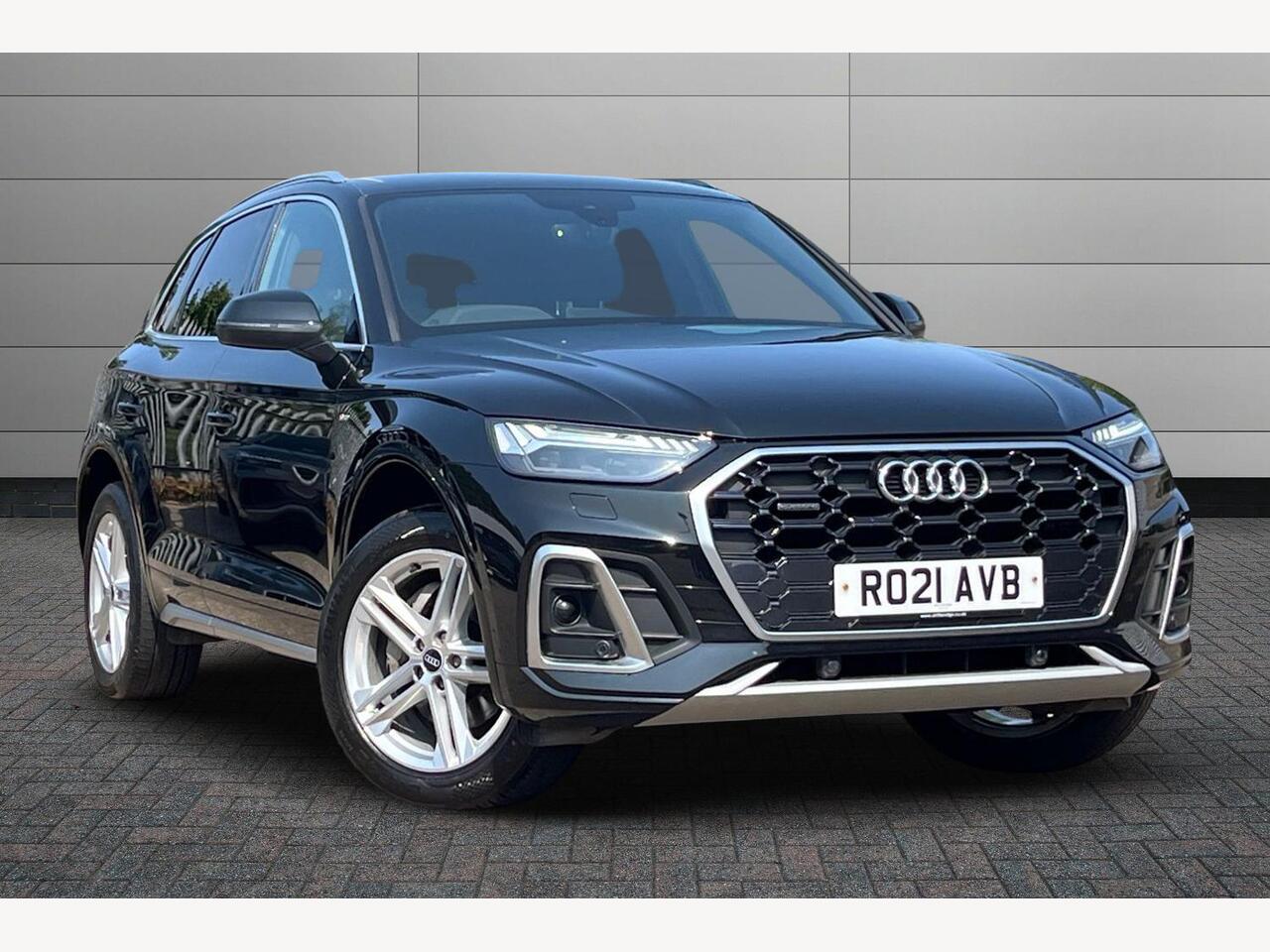 Main listing image - Audi Q5