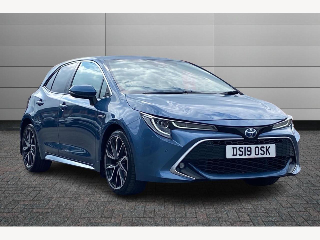 Main listing image - Toyota Corolla