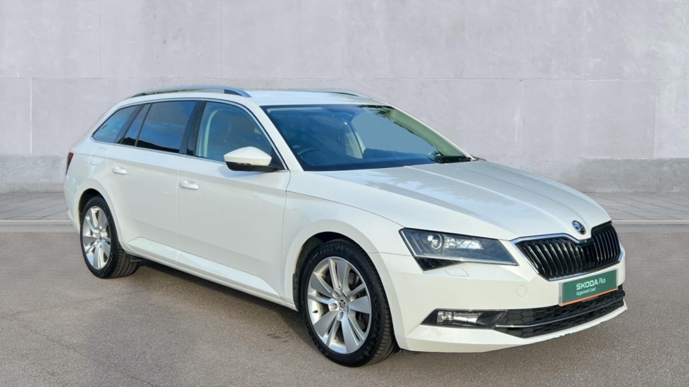 Main listing image - Skoda Superb Estate