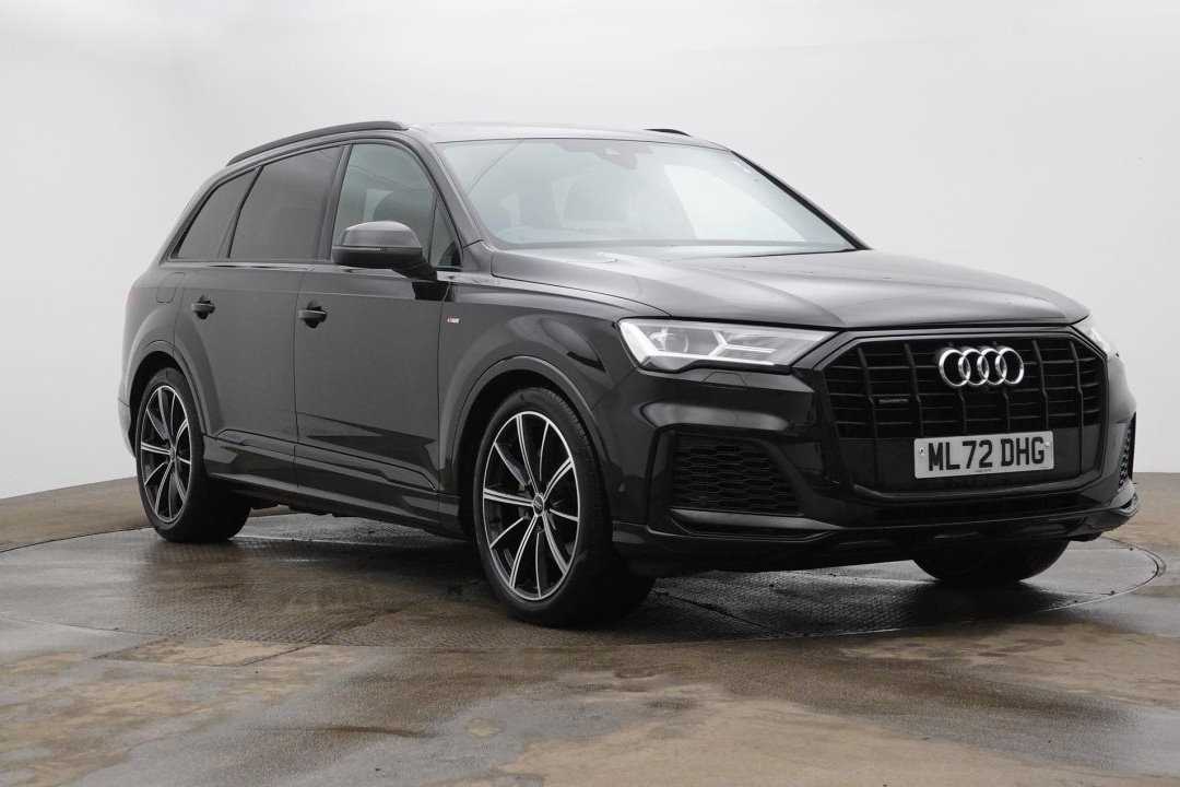 Main listing image - Audi Q7