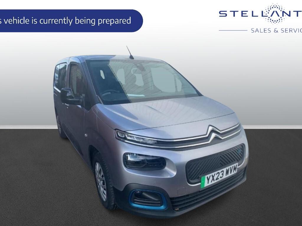 Main listing image - Citroen e-Berlingo