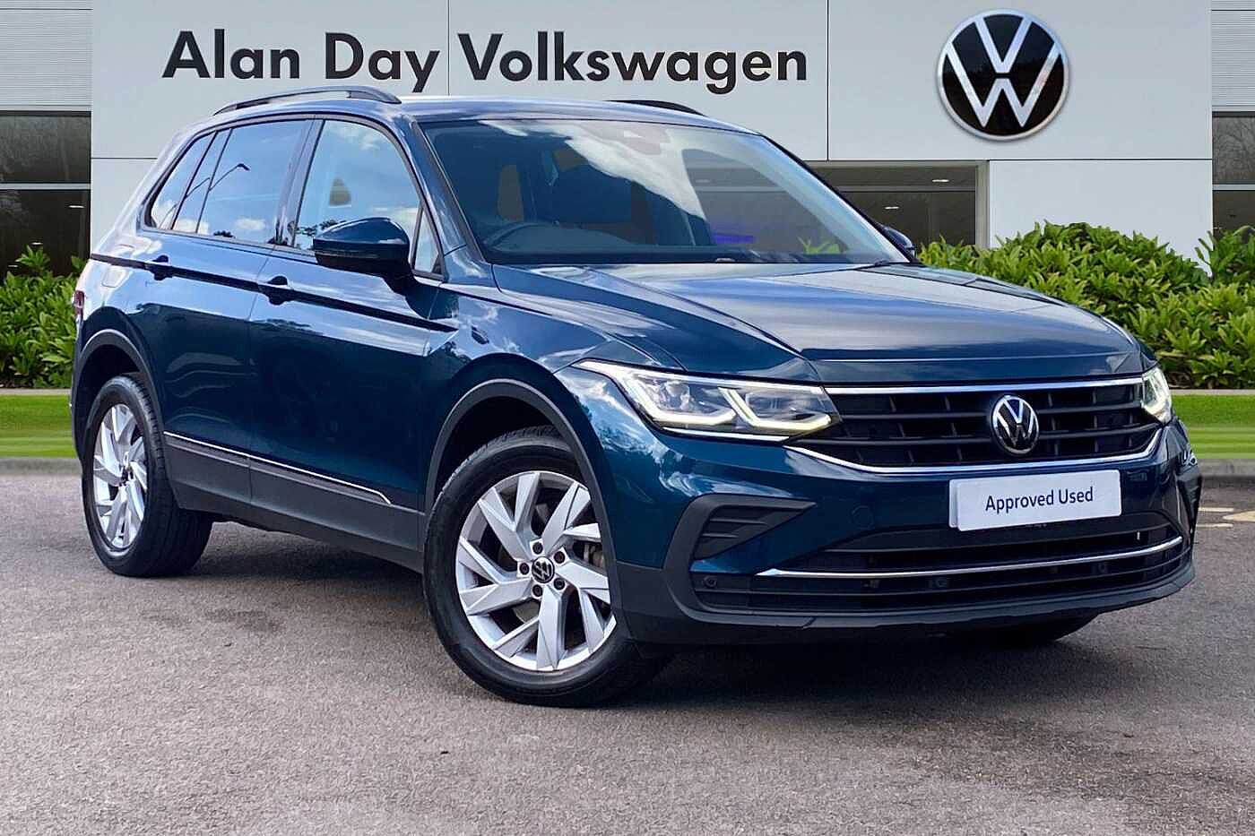 Main listing image - Volkswagen Tiguan