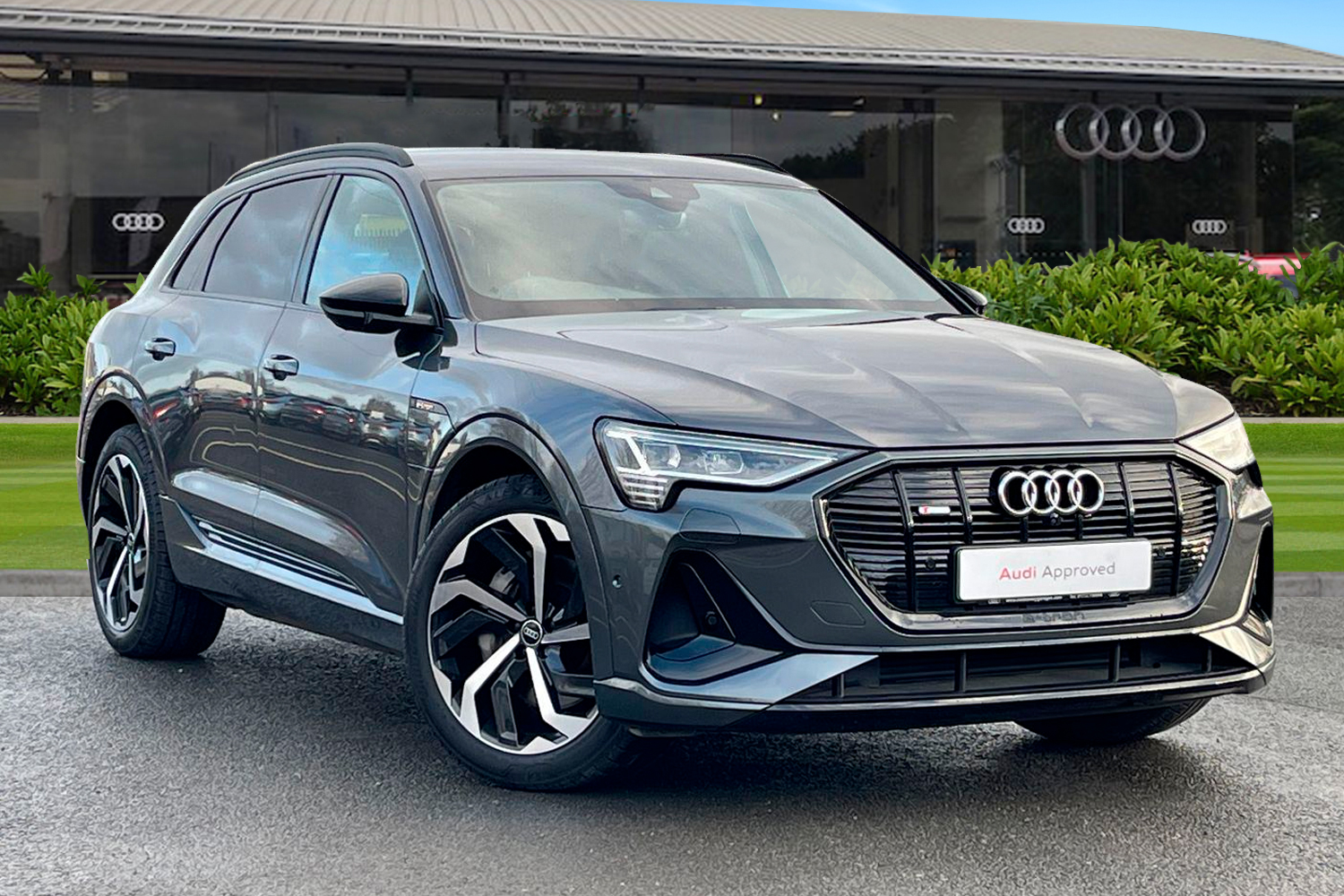 Main listing image - Audi e-tron