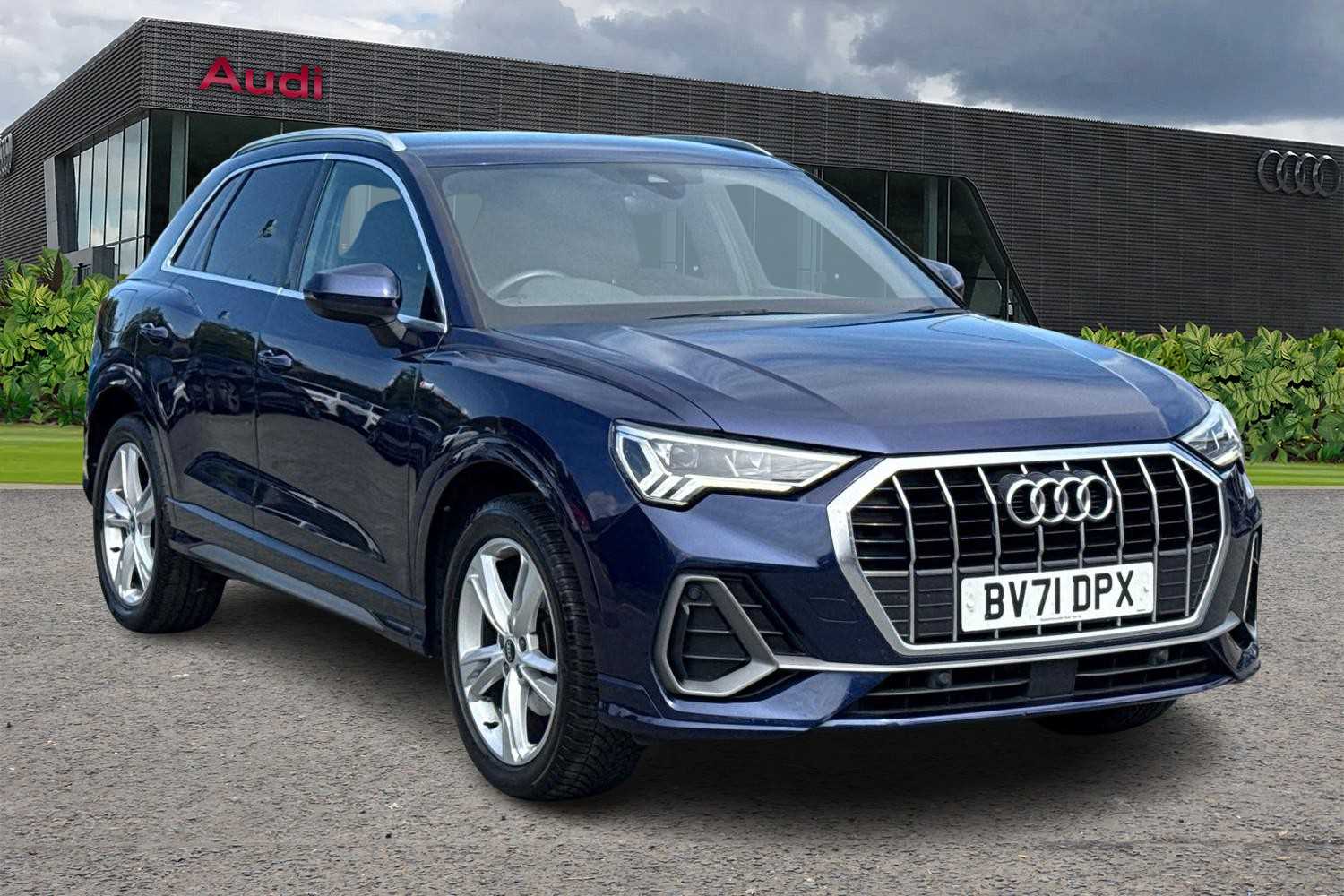 Main listing image - Audi Q3