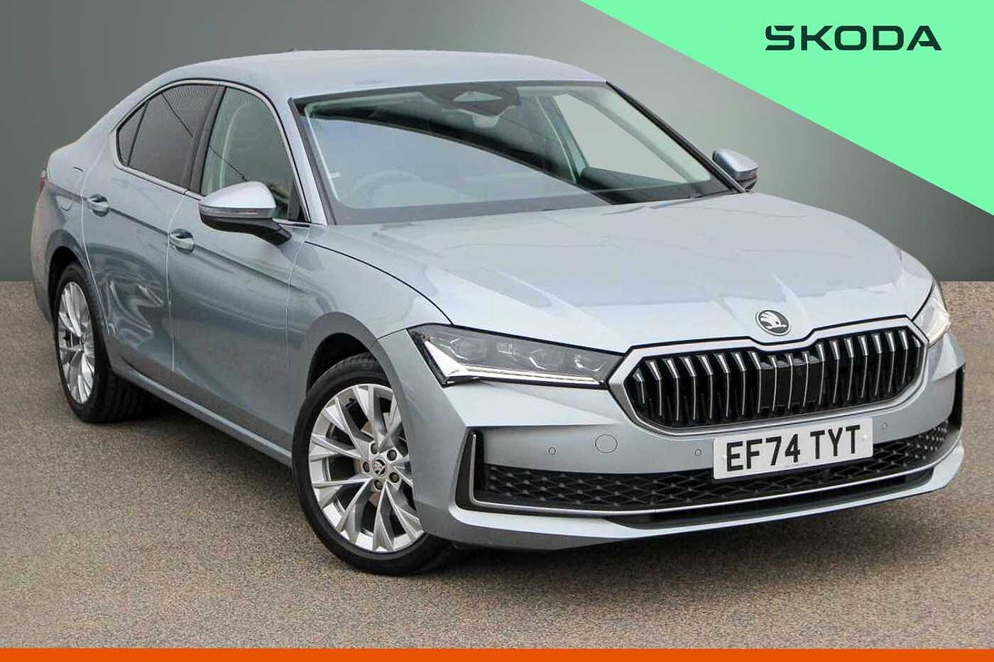 Main listing image - Skoda Superb