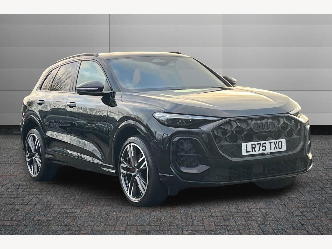 Main listing image - Audi Q5