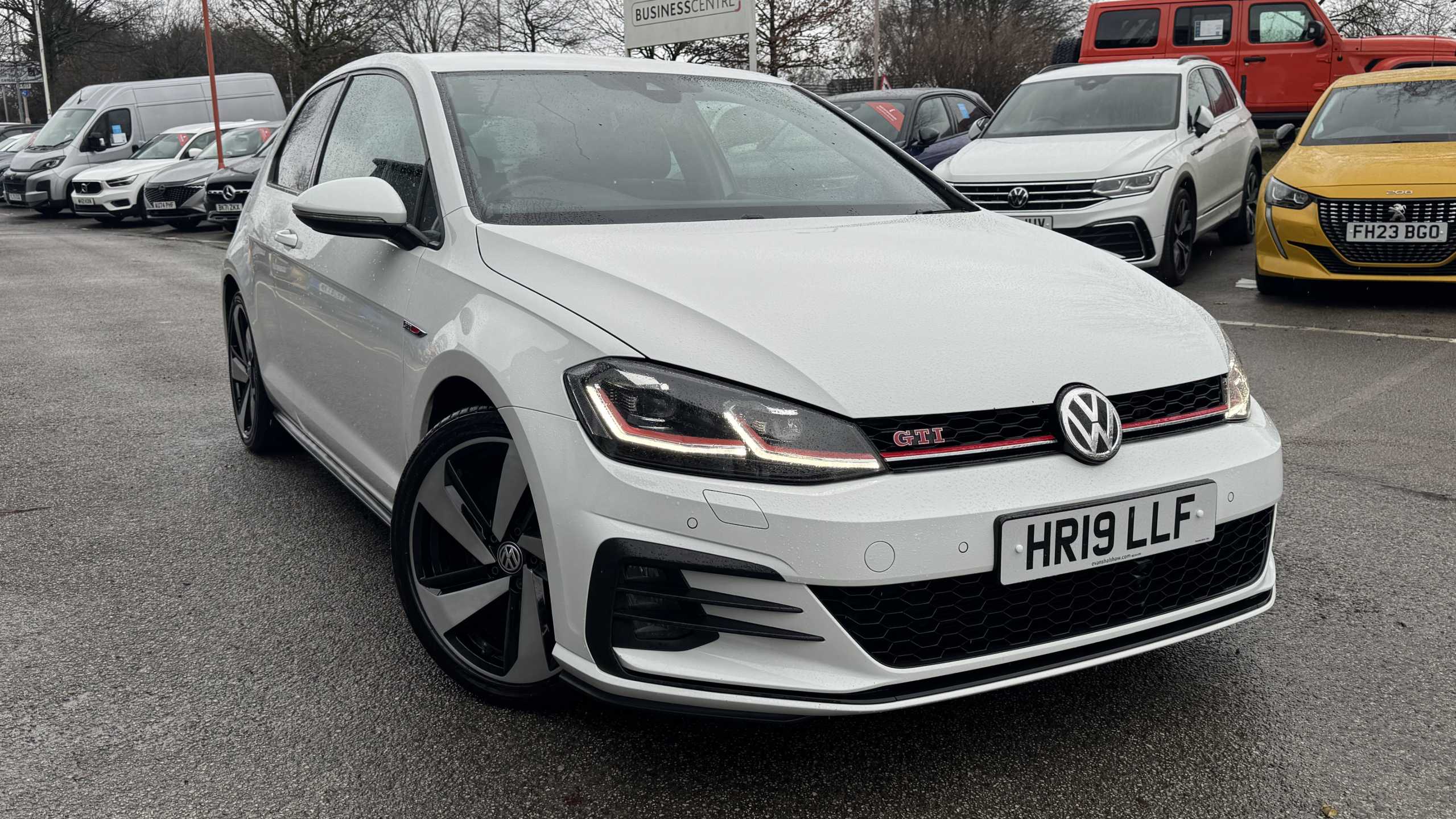 Main listing image - Volkswagen Golf GTI
