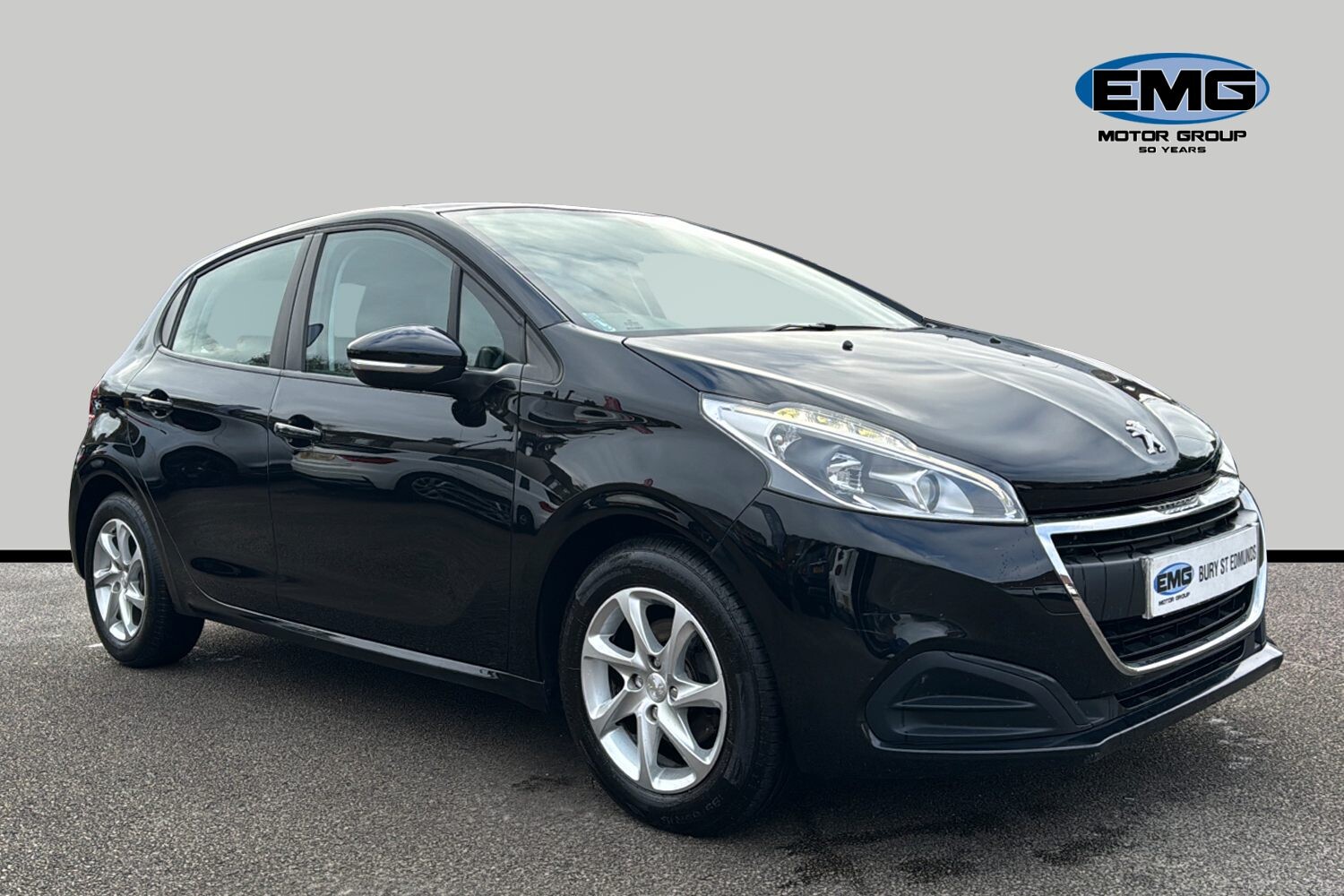 Main listing image - Peugeot 208