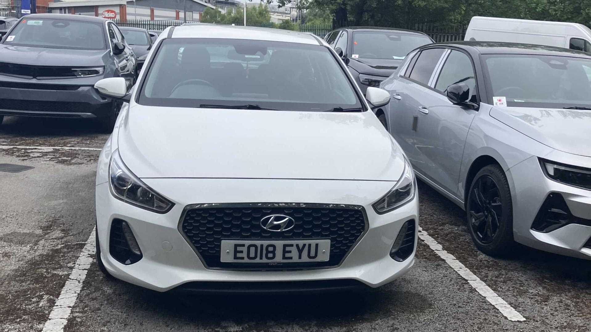 Main listing image - Hyundai i30