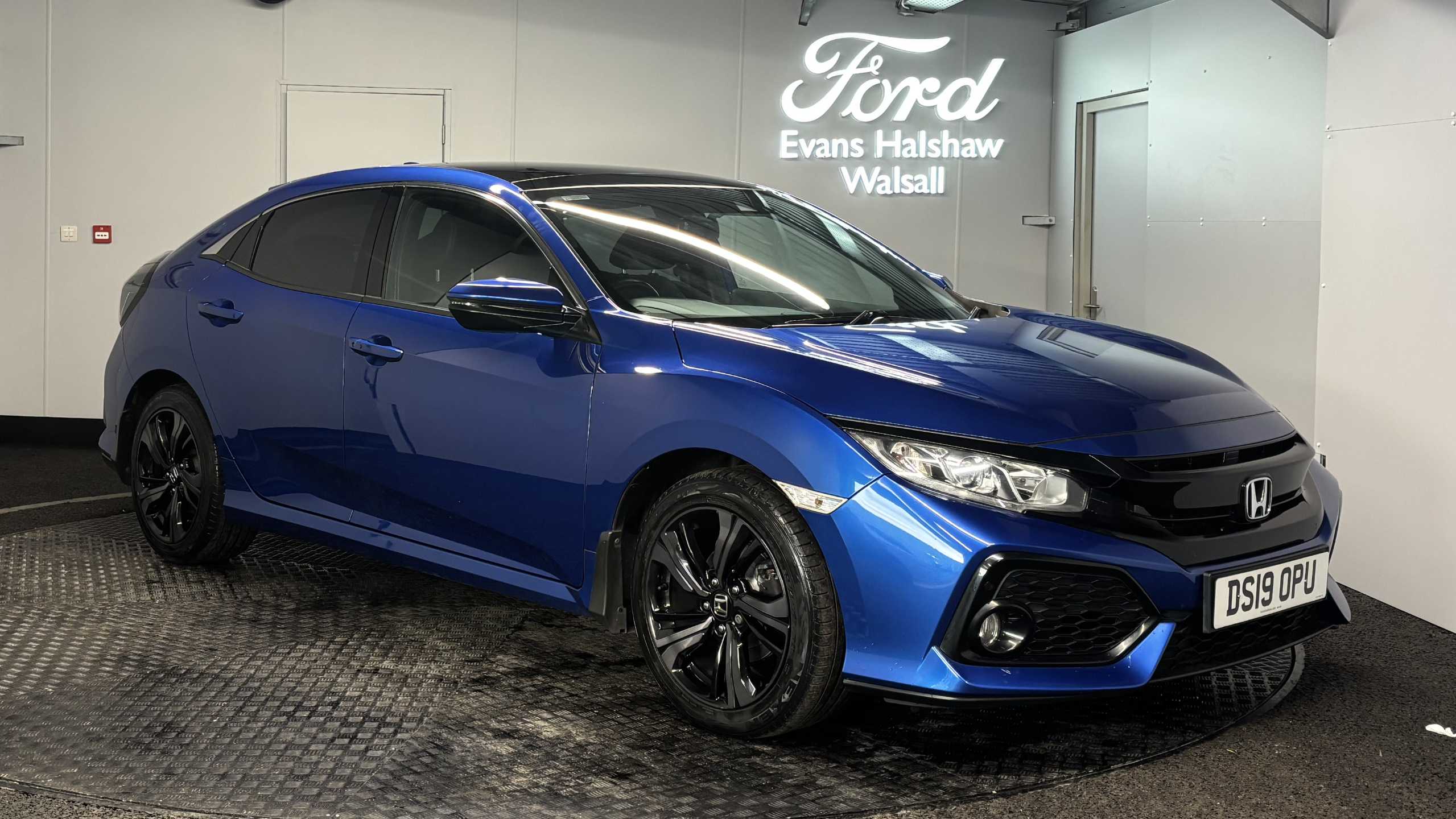 Main listing image - Honda Civic