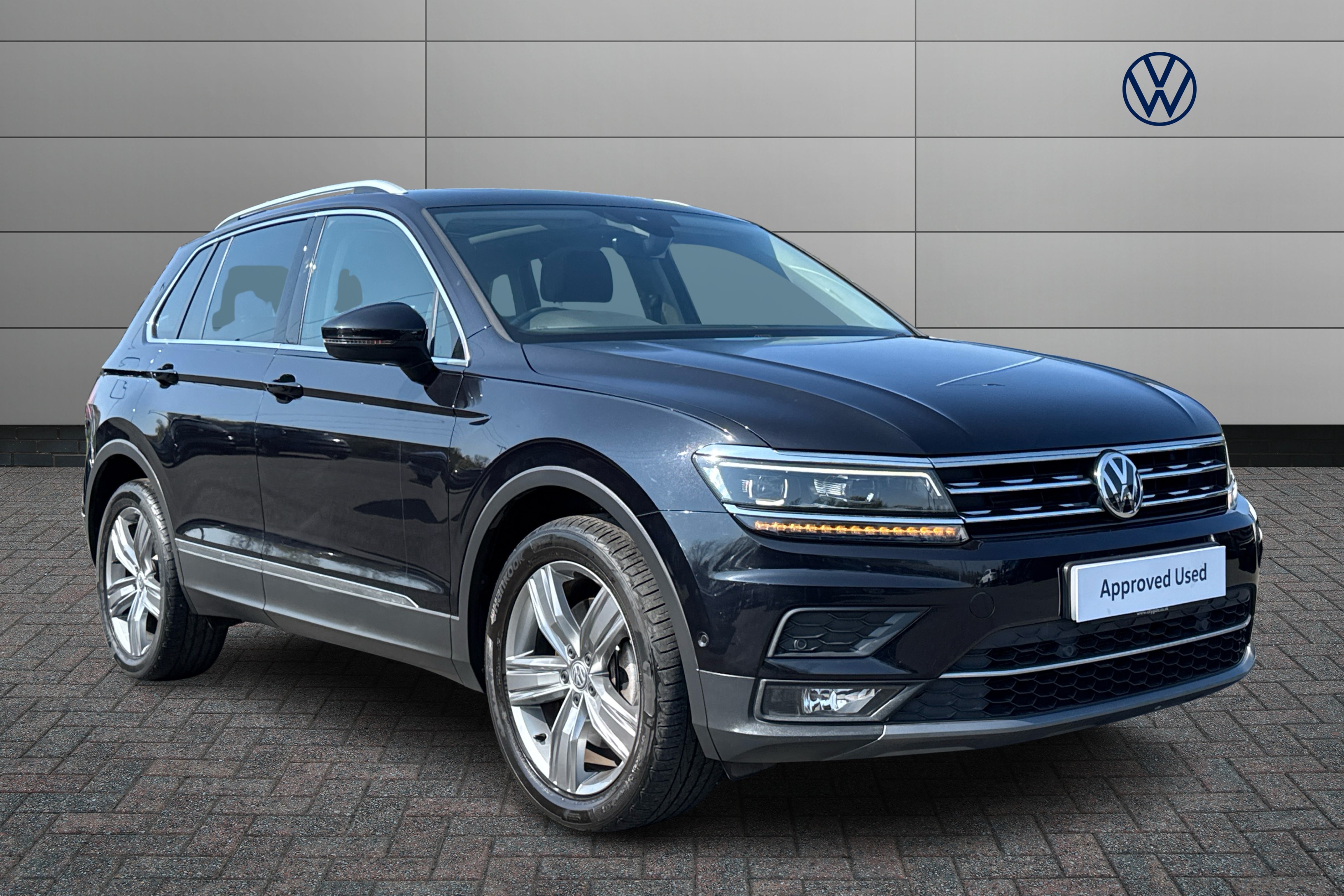 Main listing image - Volkswagen Tiguan