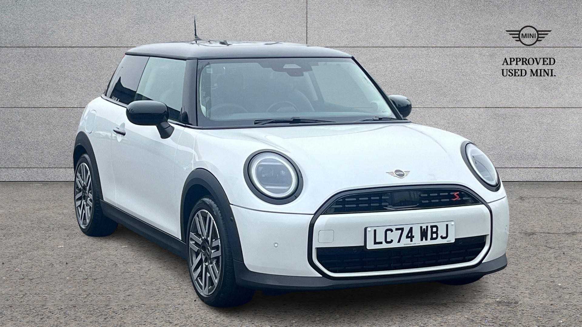 Main listing image - MINI Hatchback