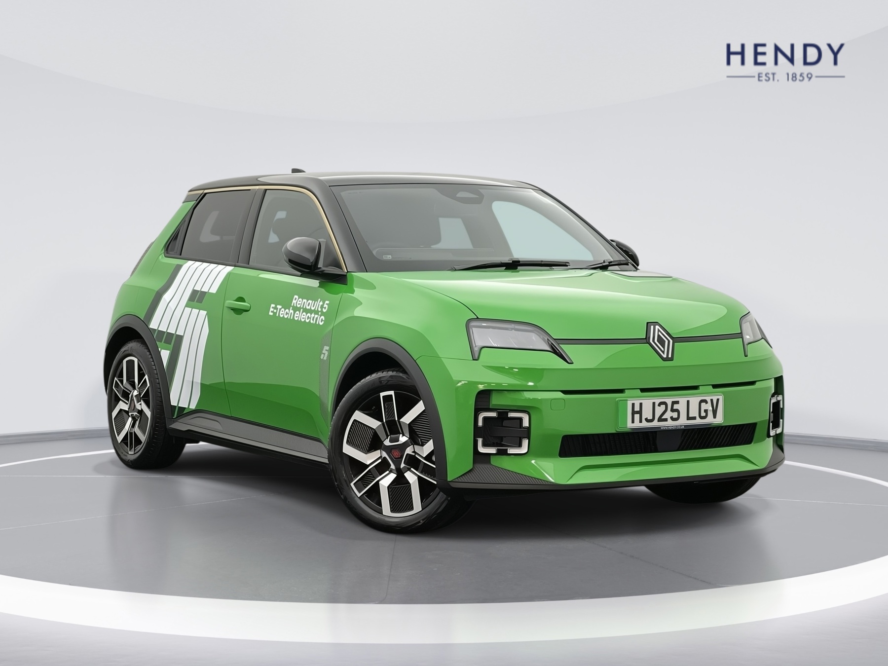 Main listing image - Renault 5