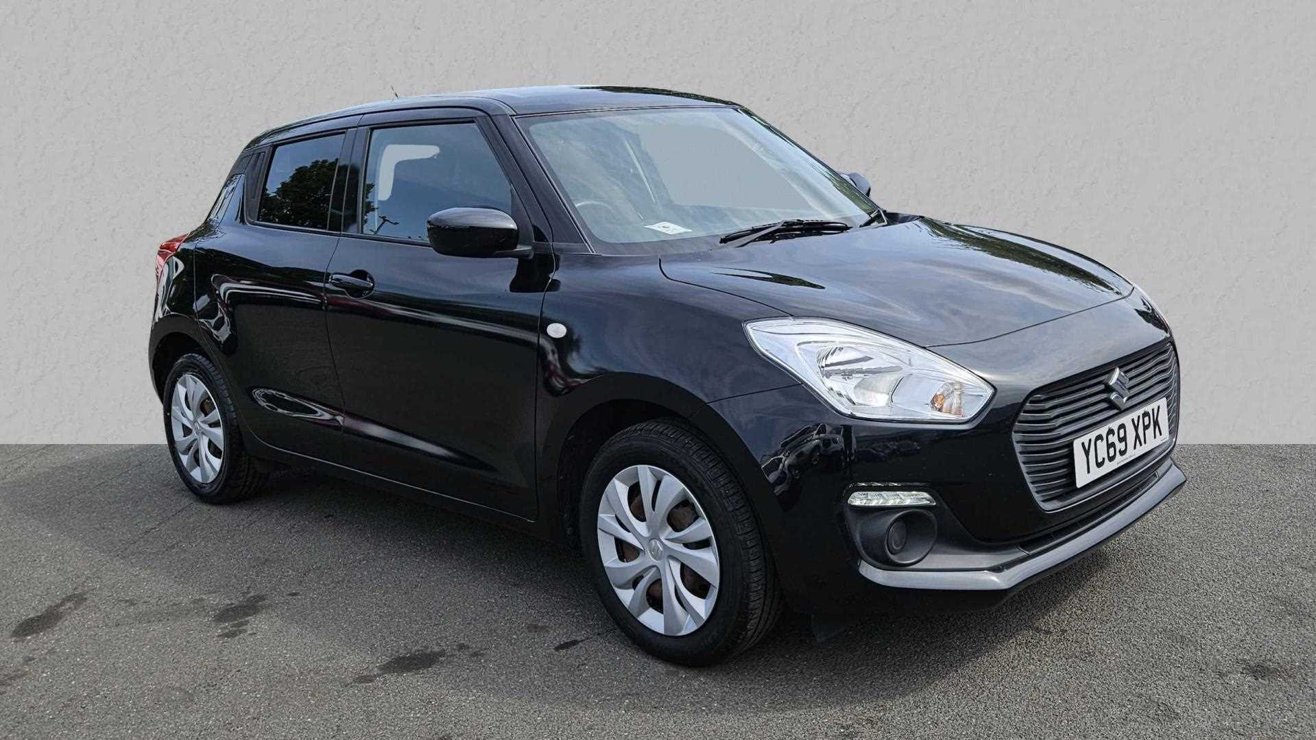 Main listing image - Suzuki Swift