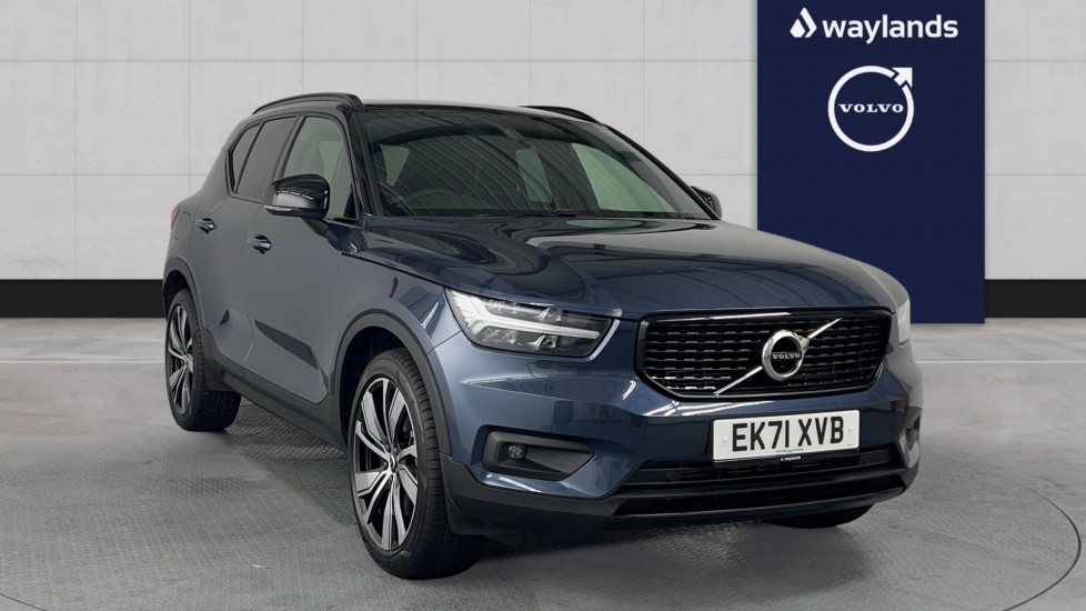 Main listing image - Volvo XC40 Recharge