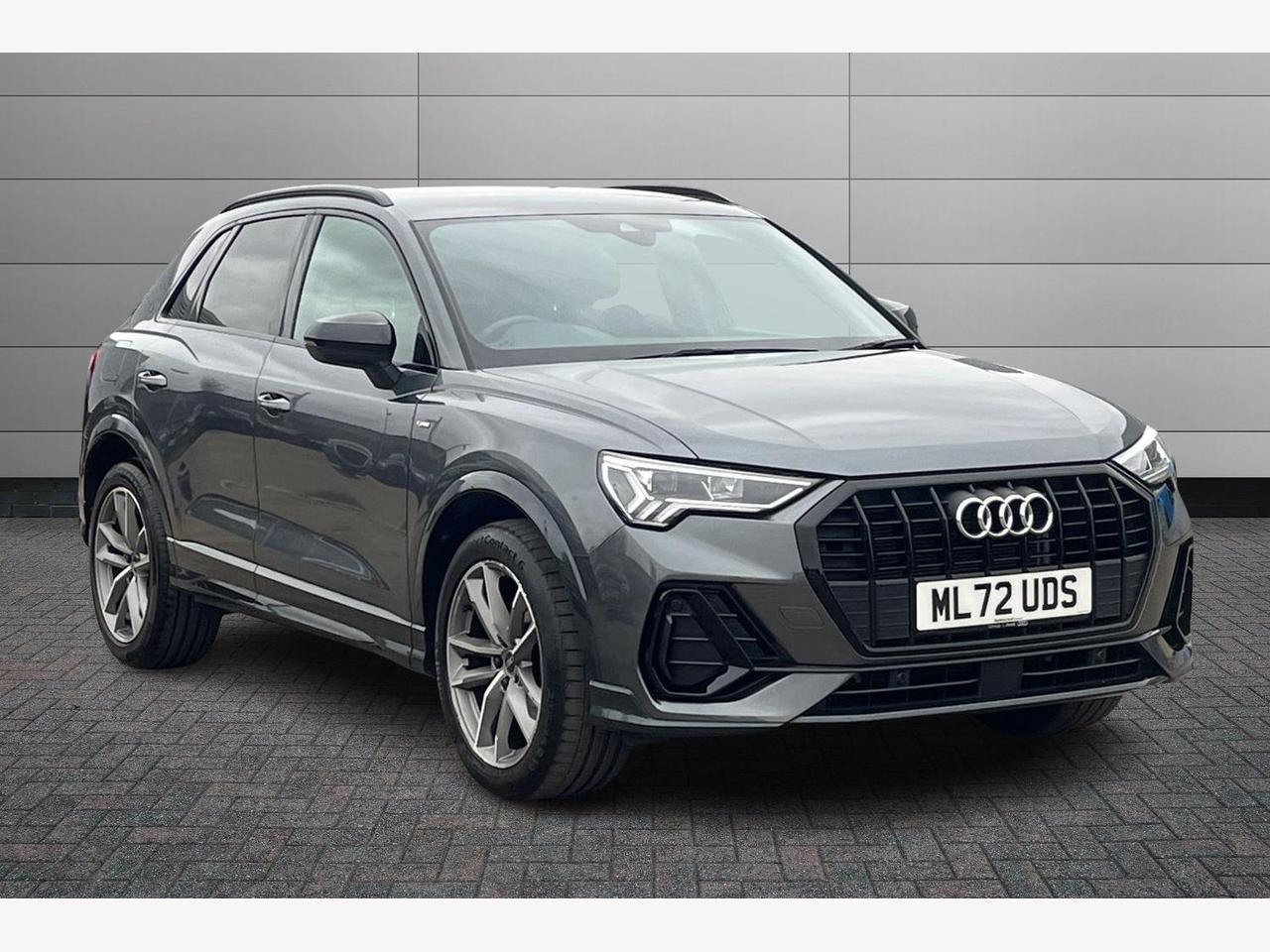 Main listing image - Audi Q3