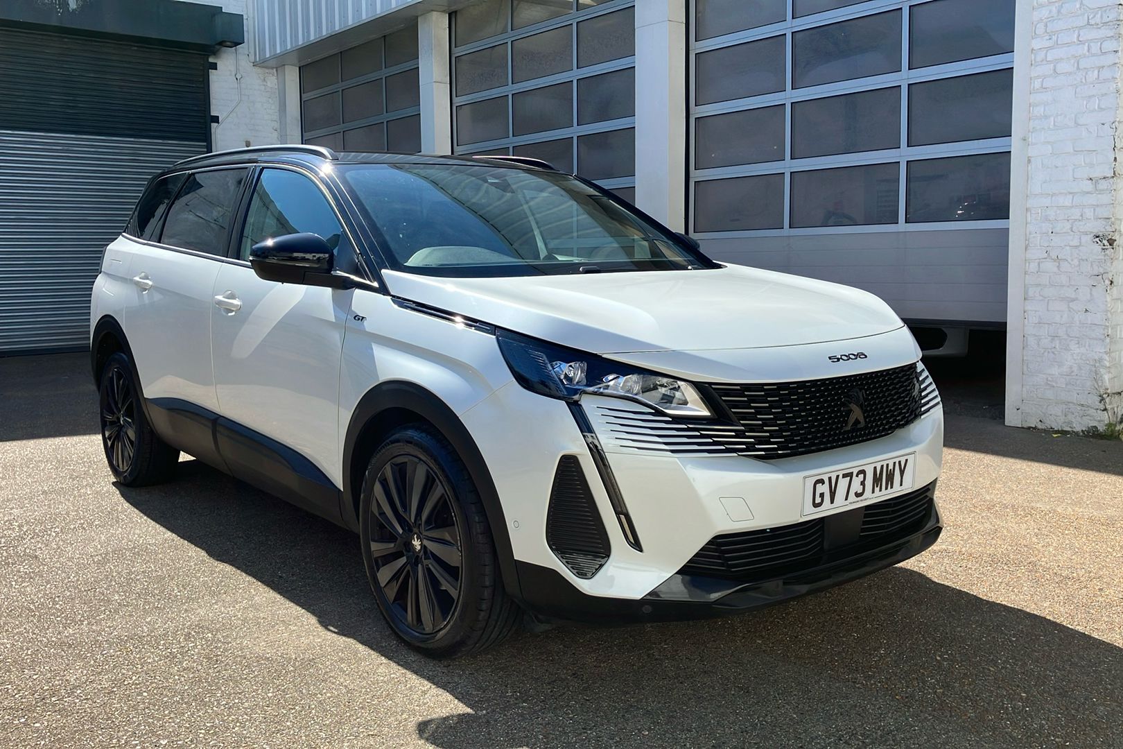 Main listing image - Peugeot 5008