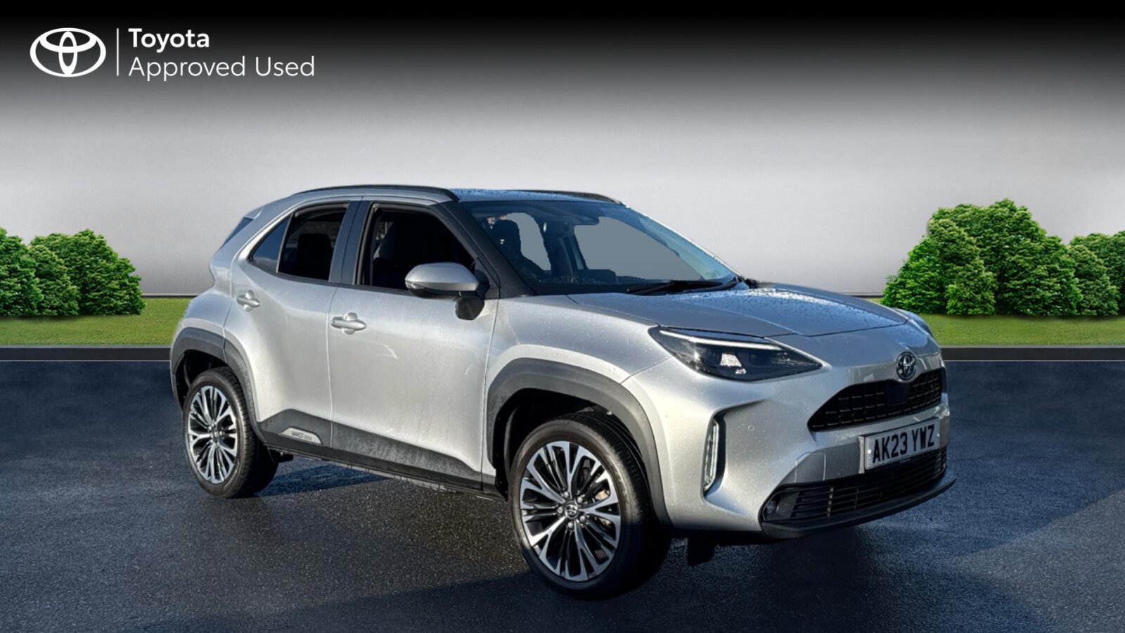 Main listing image - Toyota Yaris Cross