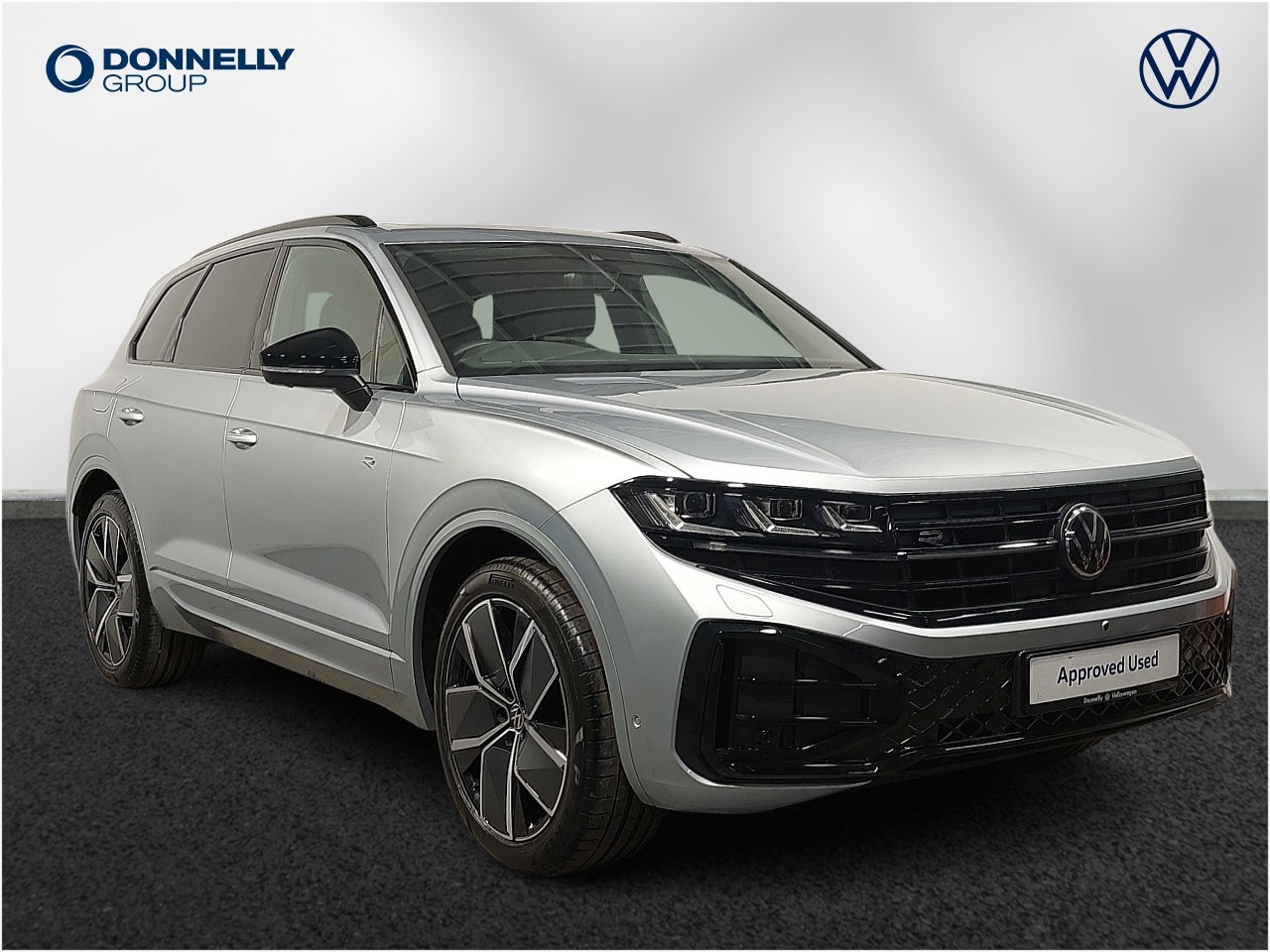 Main listing image - Volkswagen Touareg