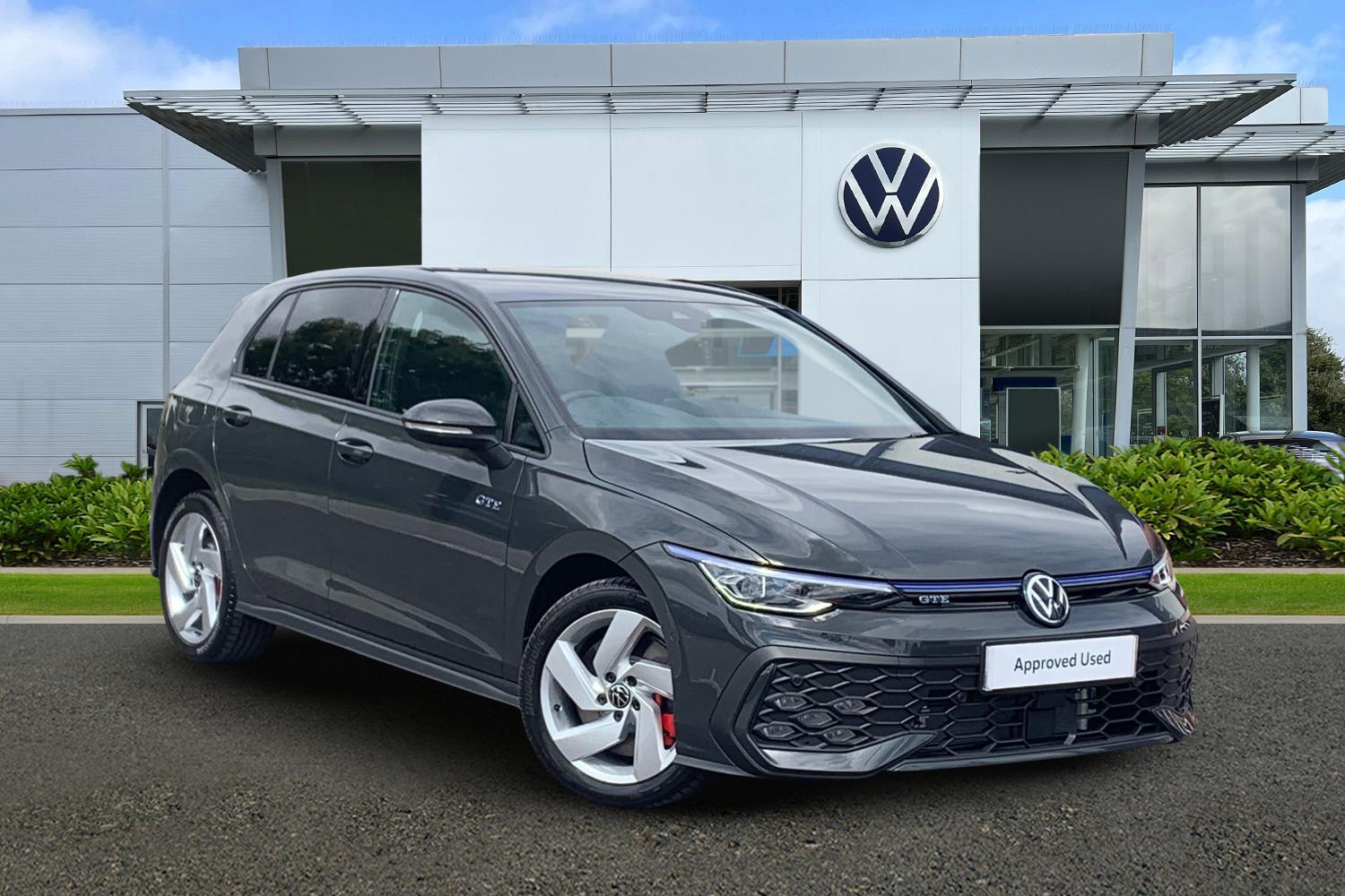 Main listing image - Volkswagen Golf GTE