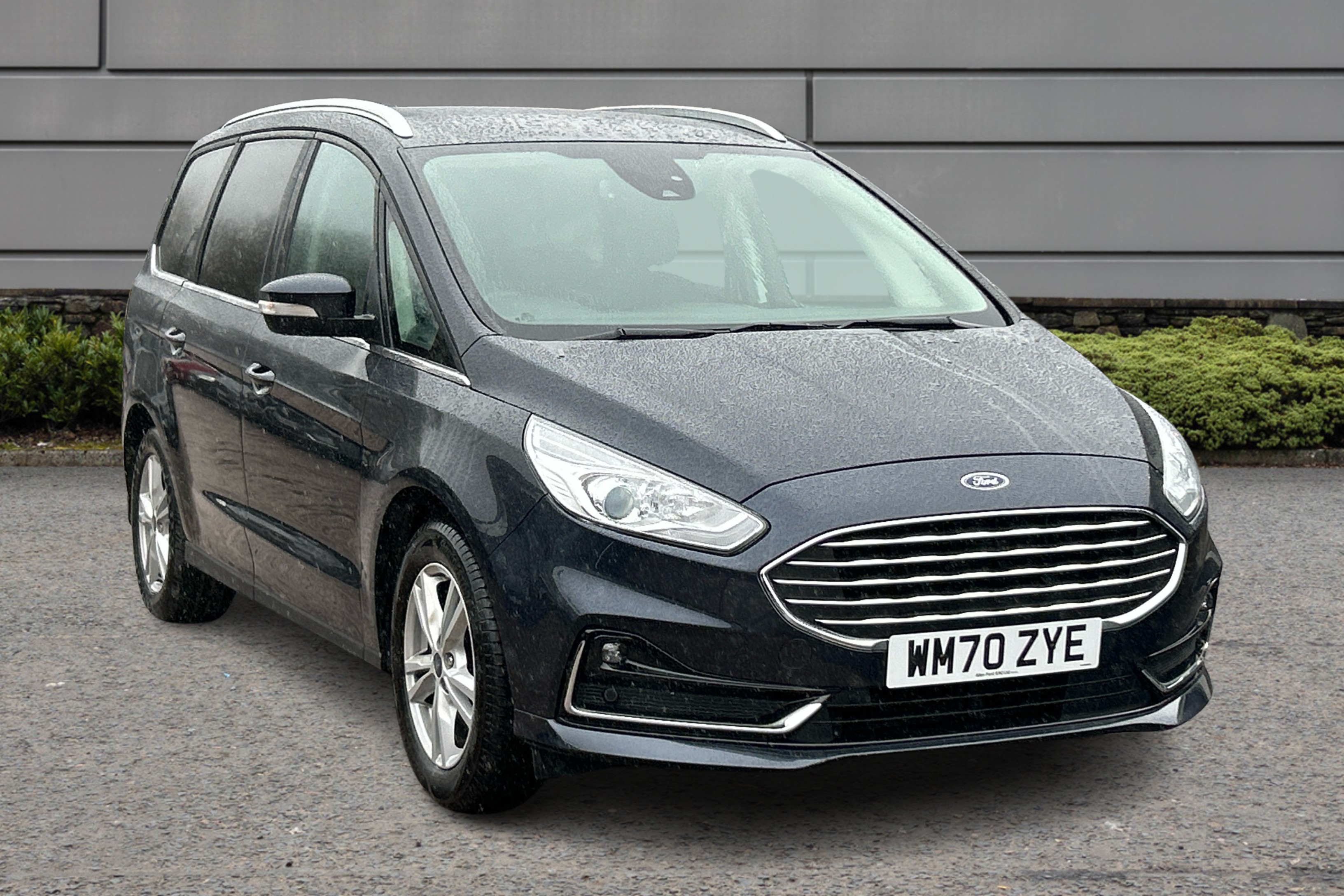 Main listing image - Ford Galaxy