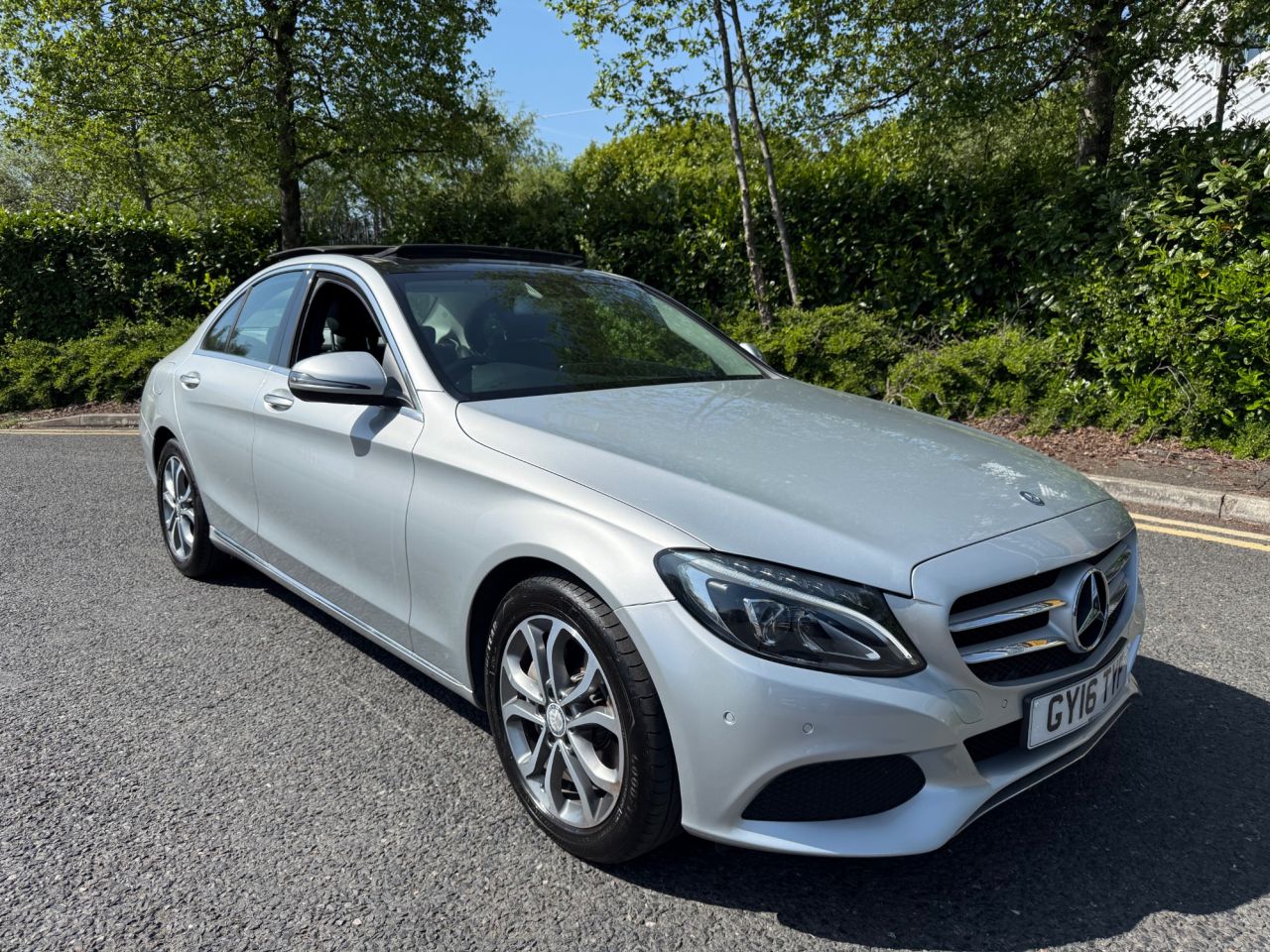 Main listing image - Mercedes-Benz C-Class