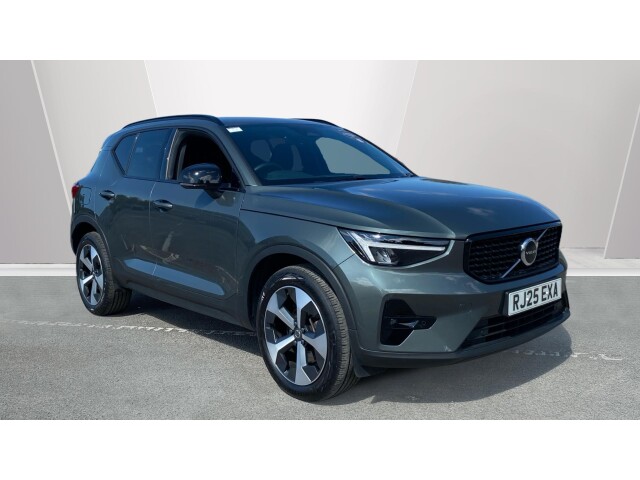 Main listing image - Volvo XC40