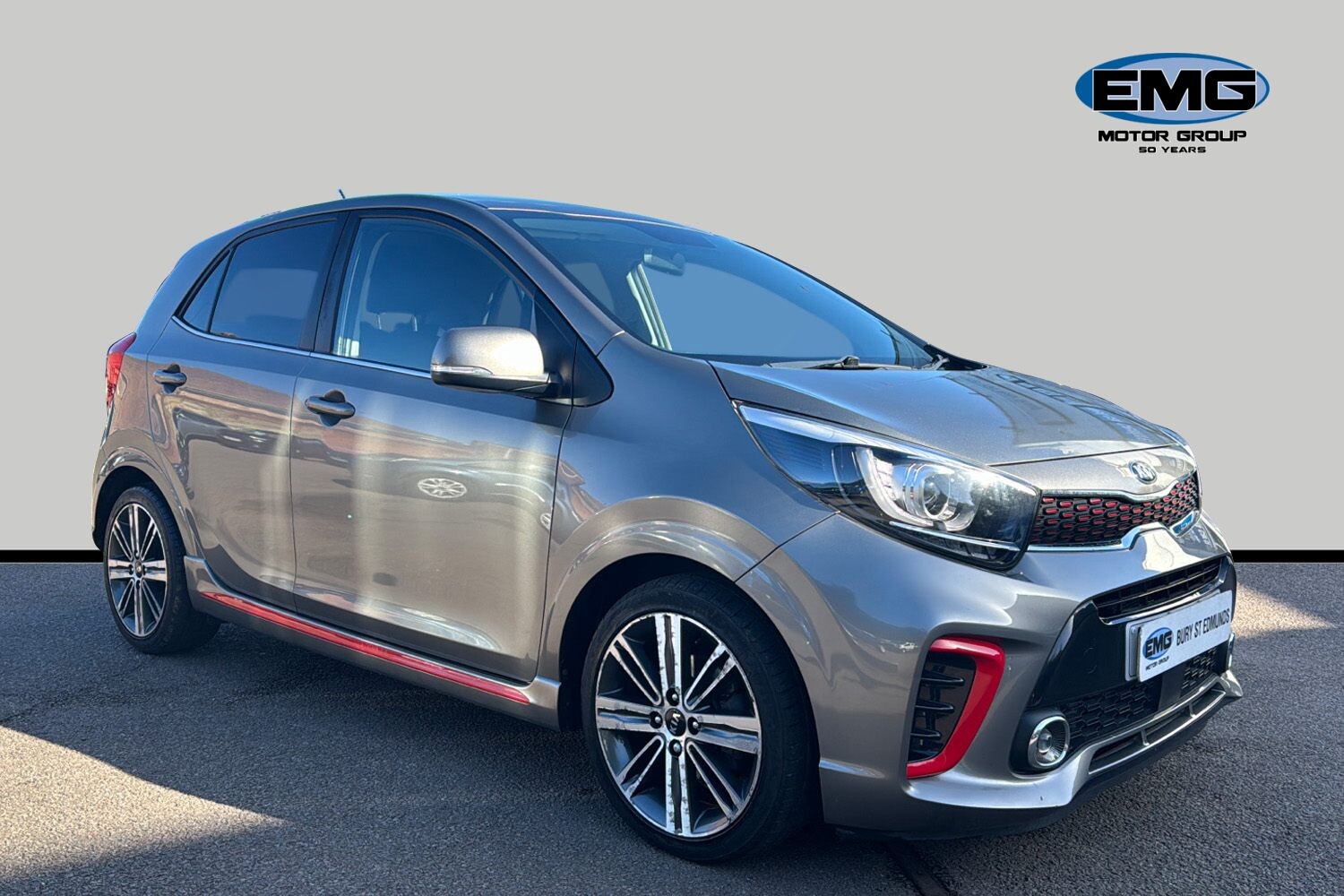 Main listing image - Kia Picanto