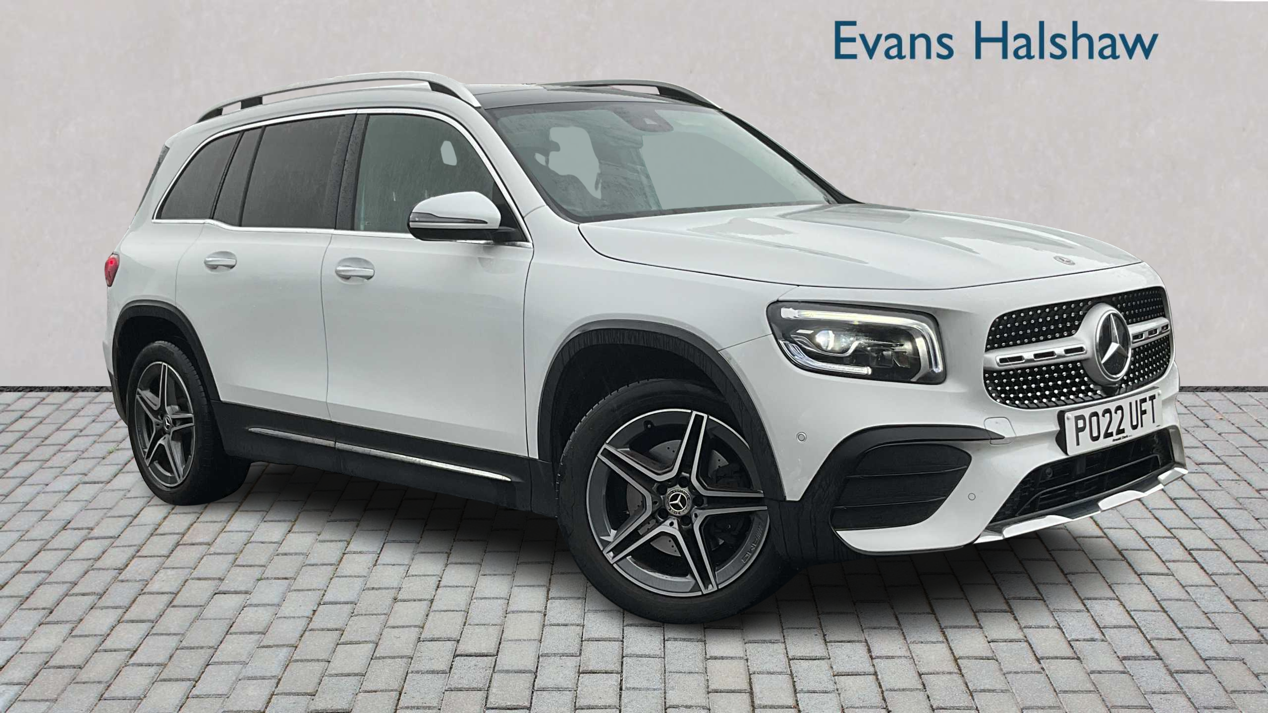 Main listing image - Mercedes-Benz GLB