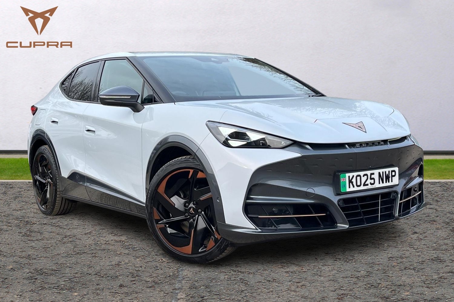 Main listing image - Cupra Tavascan