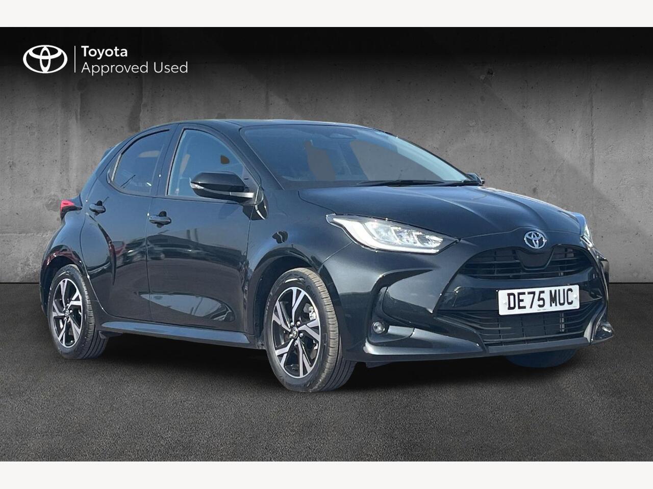 Main listing image - Toyota Yaris