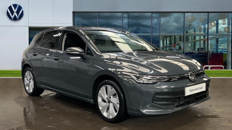 Main listing image - Volkswagen Golf