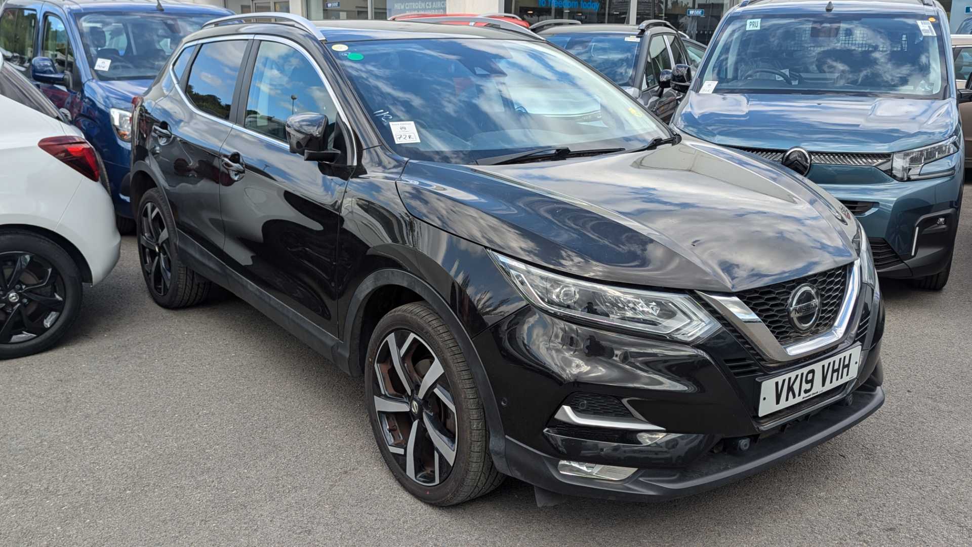 Main listing image - Nissan Qashqai