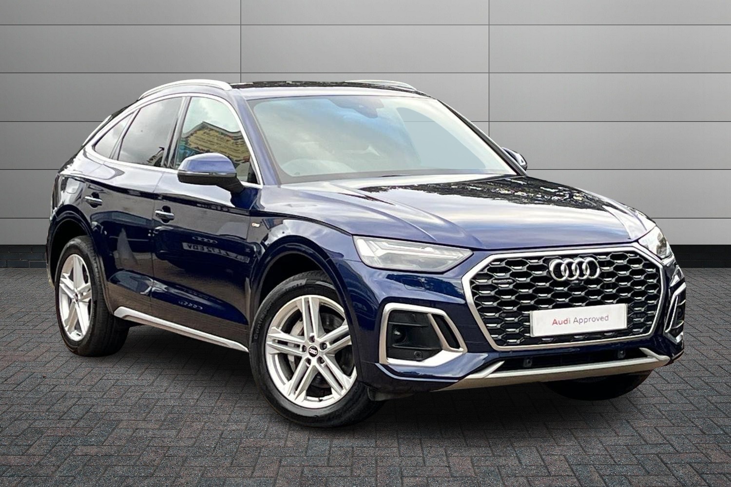 Main listing image - Audi Q5 Sportback